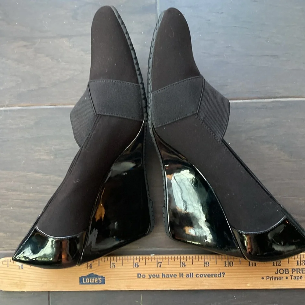 Anne Klein Sport Comfort Wedge. Stretch fabric w patent leather accents 9.5 M - Picture 7 of 10